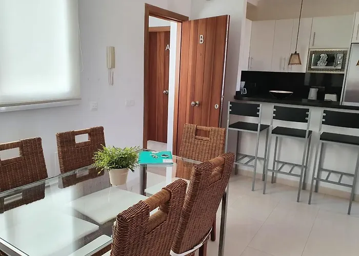 Paradise - Center Plaza Espana * Nerja